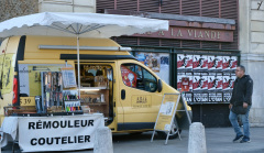 RIPOLL Anne, Marché- A couteaux tirés, couleur, street