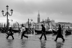 BESANCON Guillaume, Venise Road, monochrome, street