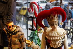 SCHOENTGEN Pierre-André, Arlequin, couleur, street