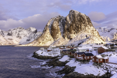 Le Bourhis Josette, Village au lever du soleil, couleur, Paysage