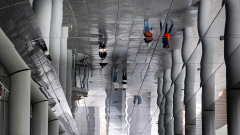 DUBIEF Monique, Reflet de la Defense, couleur , street