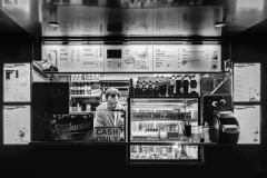 GAYET Nathalie, Cash Only,  monochrome, street