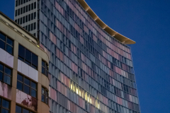 Darnault Assunta Immeuble Berlin nuit couleur architecture