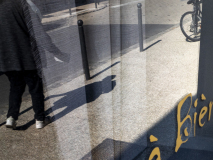 0032-VICARI-Alain-Sortie-du-bar