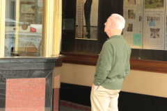 KADIVAR Darius Hitchcock couleur street