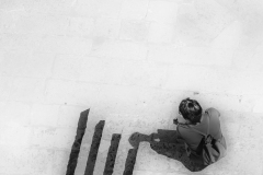 conan serge pause monochrome créative
