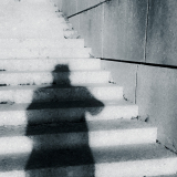 conan serge, Dans les marches, monochrome, créative
