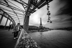 FOURNIER Laurence, Les cadenas, monochrome, street